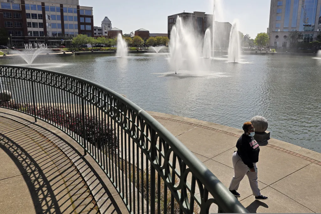 City Center Oyster Point dan Dinamika Kawasan Komersial Modern